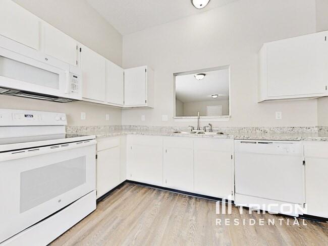 Photo - 4669 Driftwood Ln