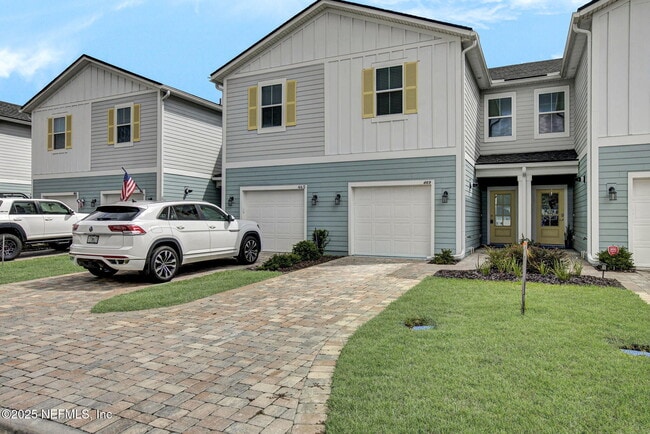 Building Photo - 469 Brandon Lks Dr Rental
