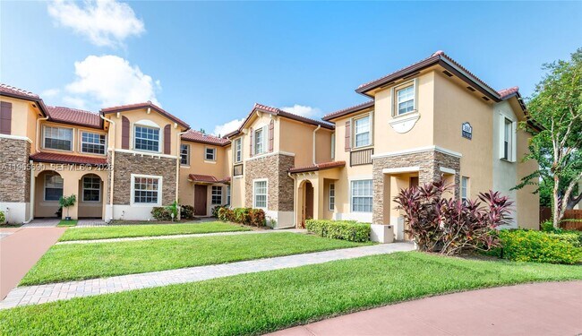 Photo - 3350 NE 13th Cir Dr