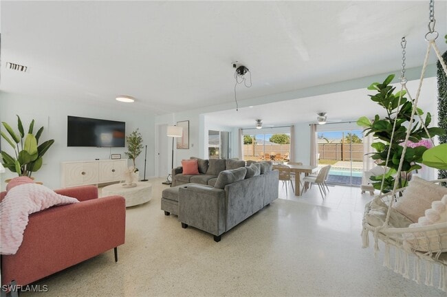 Building Photo - 4044 Country Club Blvd