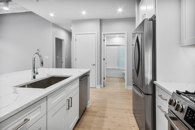 Photo - 4637 N Ashland Ave Unidad 302