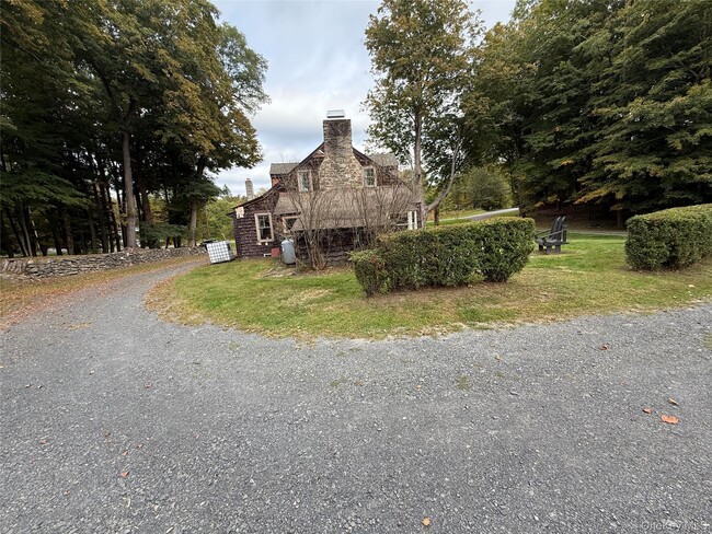 Photo - 241 White Bridge Rd House