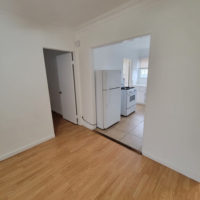 Photo - 5940 Melrose Ave Unit 2