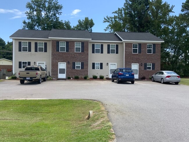 Outside View - 101 Loganshire Way Apartments Unit 1