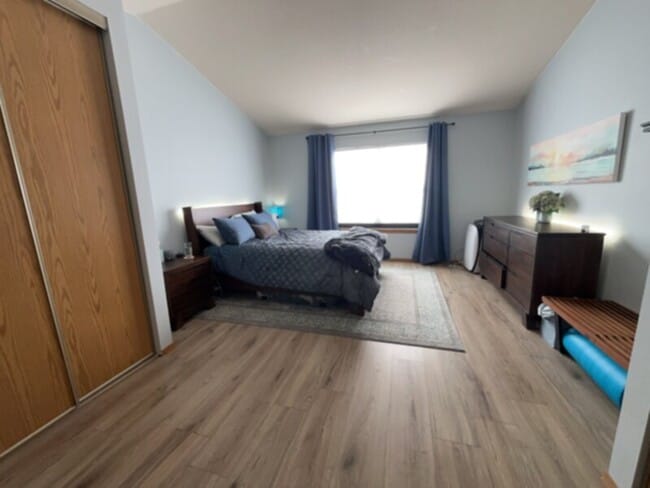 Photo - Charming end unit townhouse available for ...