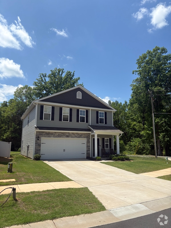 Building Photo - 2014 Karen Wds Ln Rental