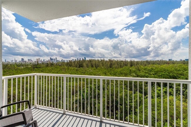 Photo - 14951 Royal Oaks Ln Unit 708