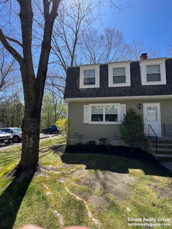 Photo - 69 Saco St