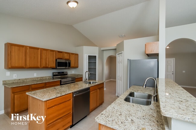 Photo - 1338 Pakenham St NW