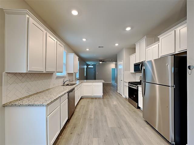 2337 Larimar Dr