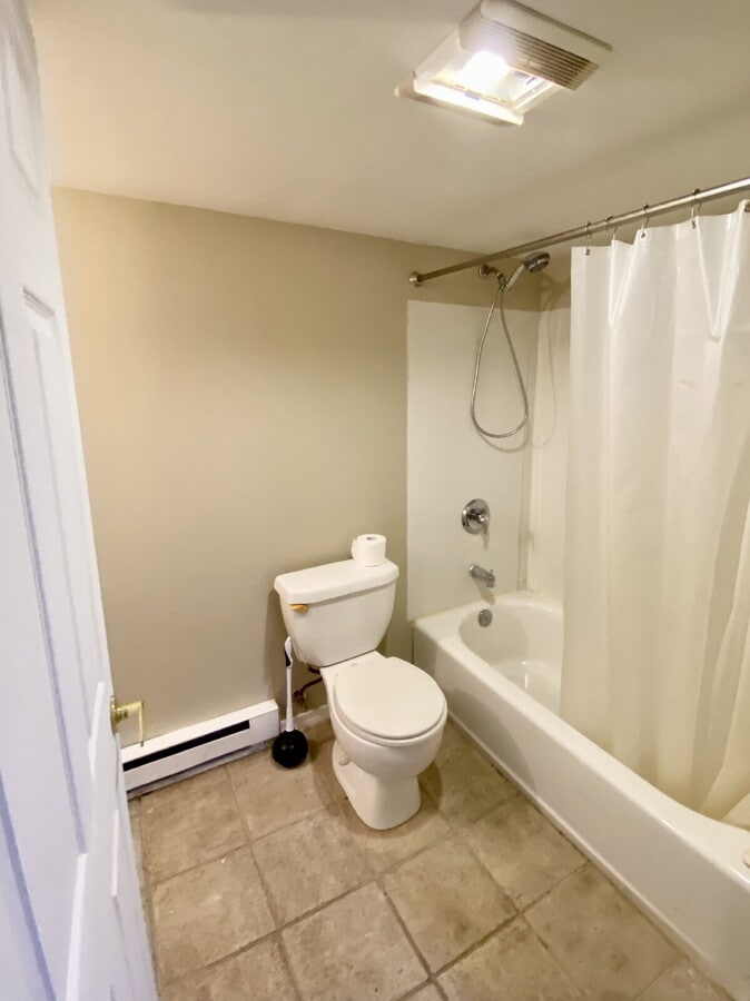 Photo - Basement Apartment in Manchester Unit B