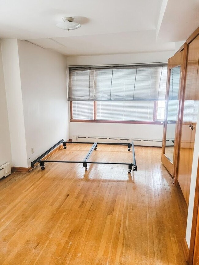 Photo - 820 Bellevue Ave Unit 4