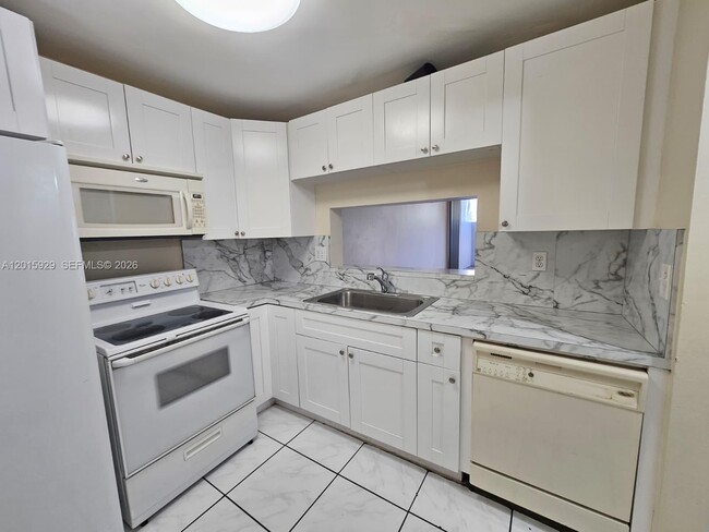 Photo - 10825 SW 112th Ave Unit 103