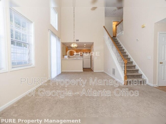 Photo - 624 Bedford Ct