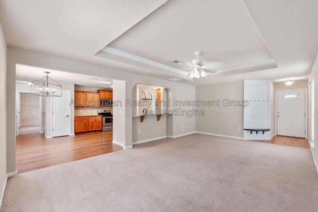 Photo - 2271 Lewis St