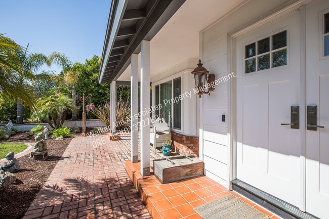 Photo - 1062 Foxenwood Dr