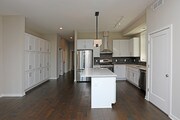 3BR, 4BA - 2,545 SF
