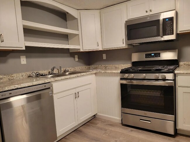 Photo - 169 Union St Unidad A