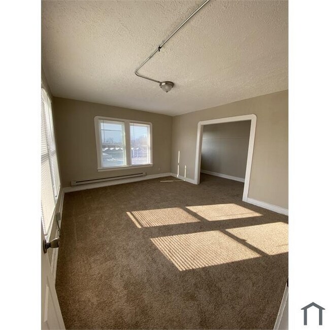 Photo - 15000 Euclid Ave Unit 18