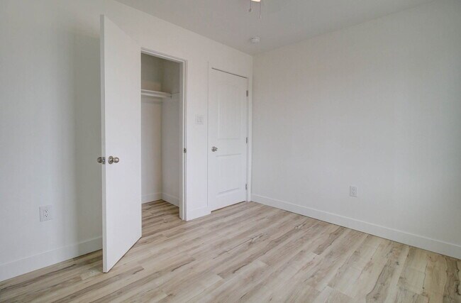 Photo - 2539 N 39th Ave