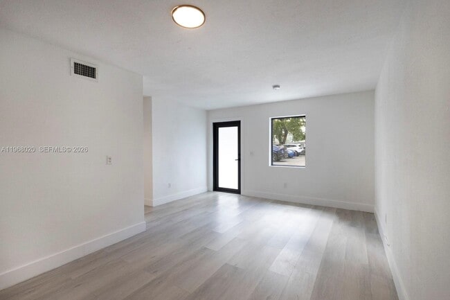 Photo - 37 NW 59th St Unidad 1