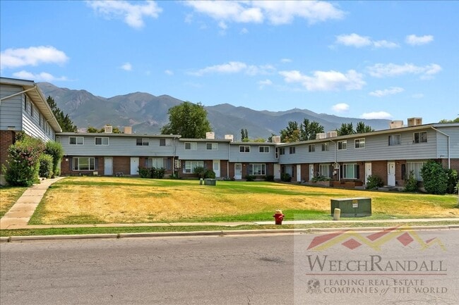 Photo - Beautifully Remodeled 3 Bed 2.5 Bath Townh...