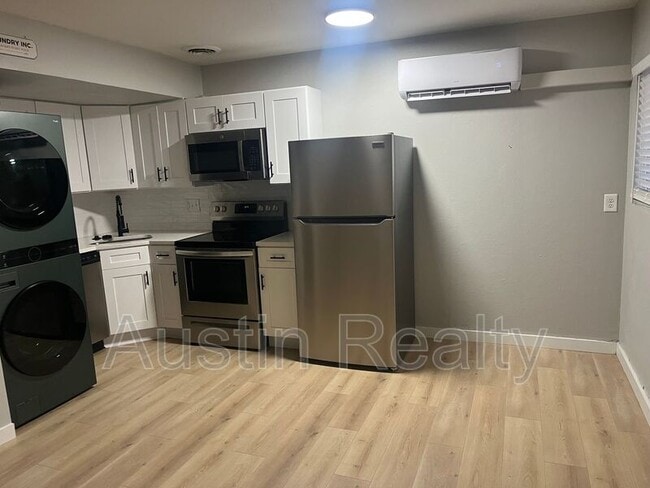 Building Photo - 4160 Folsom Ave Unit C