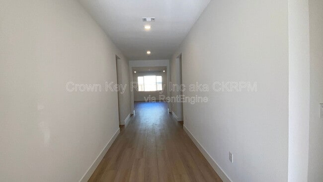 Photo - 2703 Joshua St