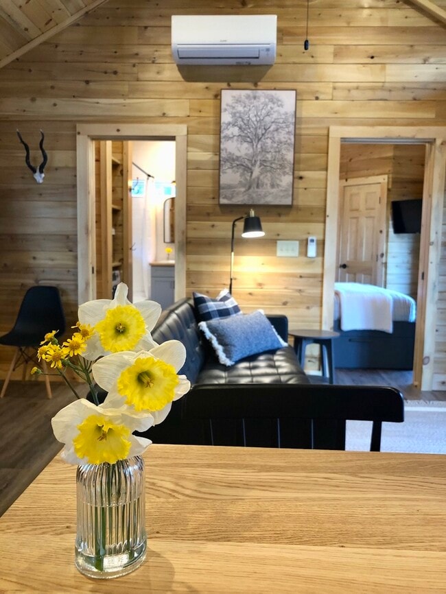 Photo - 1468 Old Mill Rd