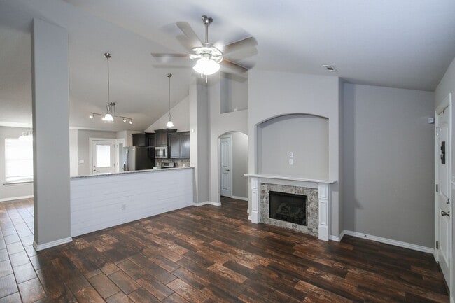 Photo - Gorgeous Home in Pea Ridge!