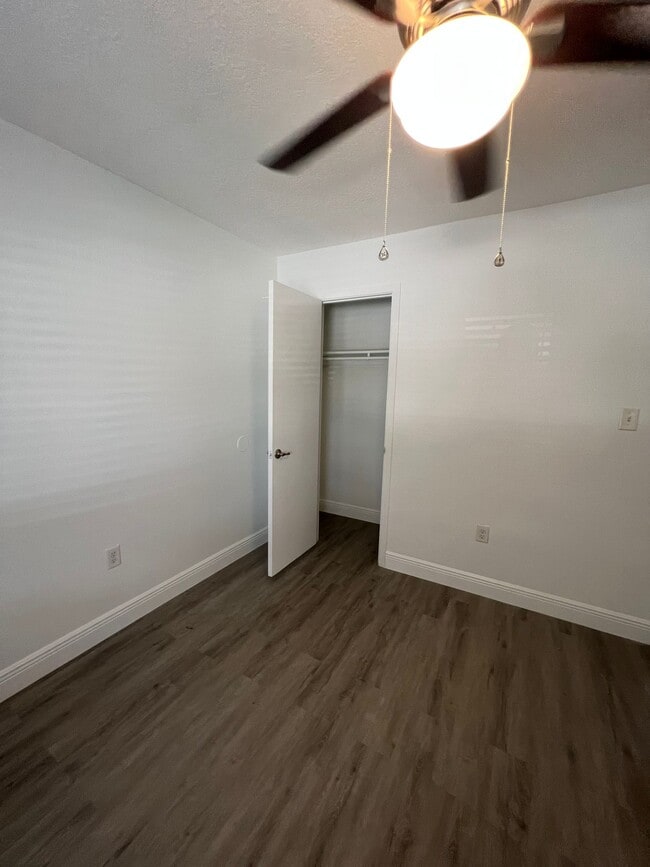 Photo - 1918 S Conway Rd Unit 5