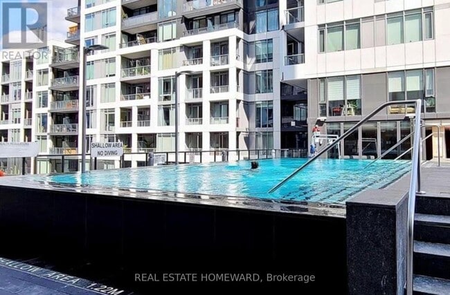 Photo - 576 Front St W Unit 701