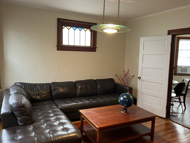 Photo - 122 Clinton St Unit #2