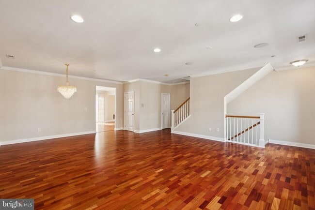 Building Photo - 105 Captains Way