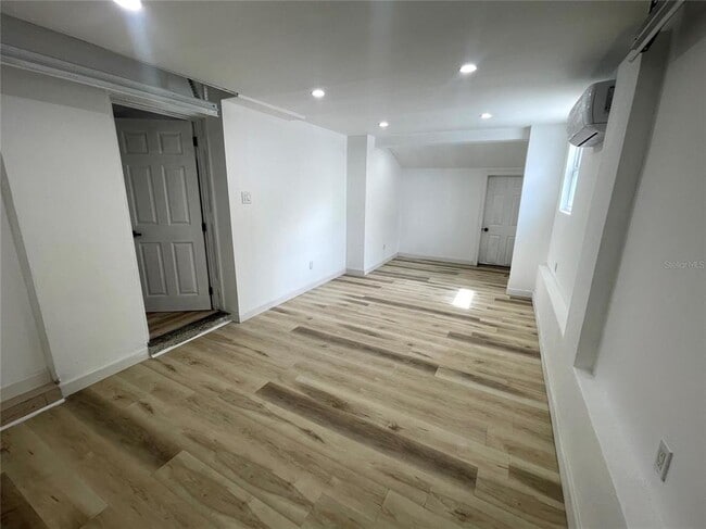 Photo - 3717 Belmont Blvd