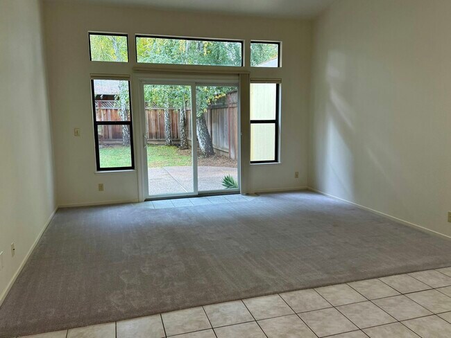 Photo - 620 Oriole Ave