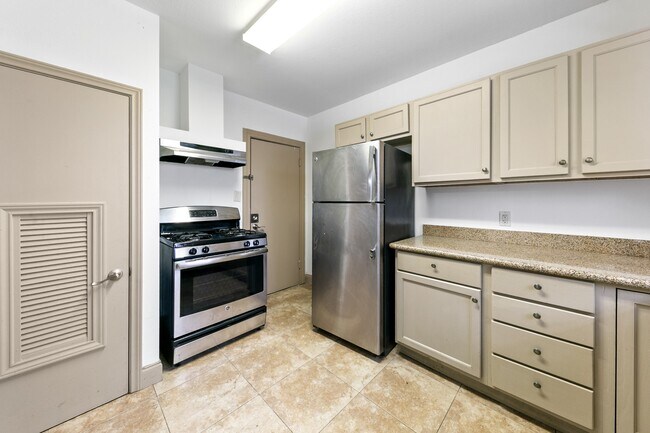Photo - 1821 Oakdale St
