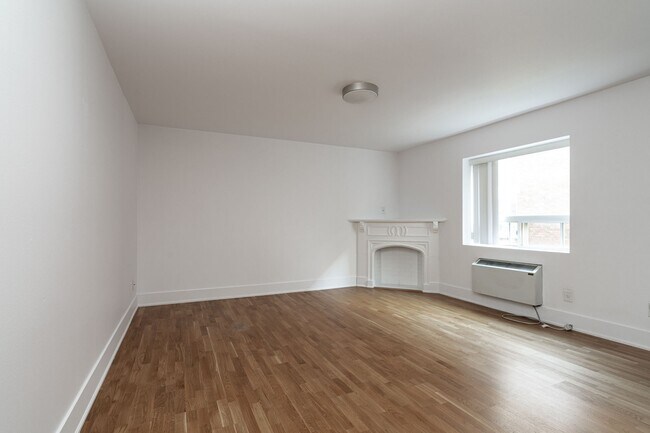 Photo - 83 Isabella St Unit 110