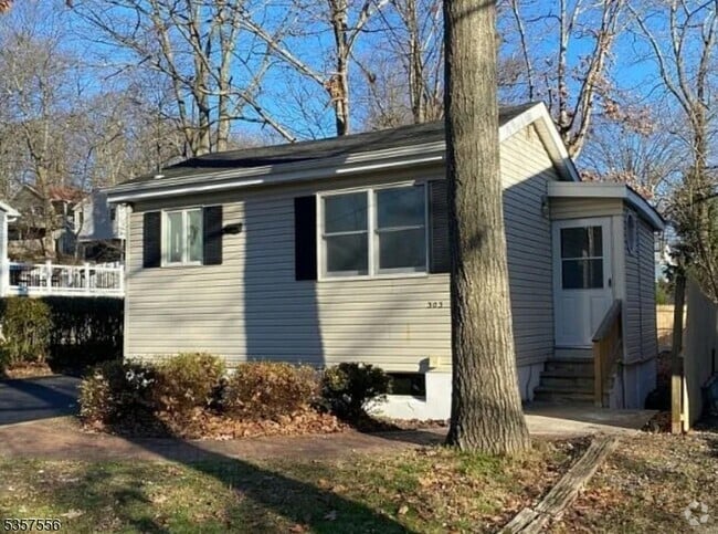 Building Photo - 303 Knox Way Rental