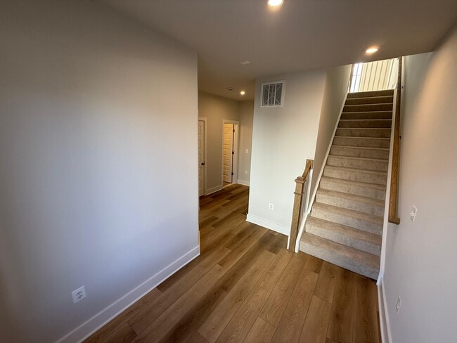 Photo - 4005 Munson Woods Walk