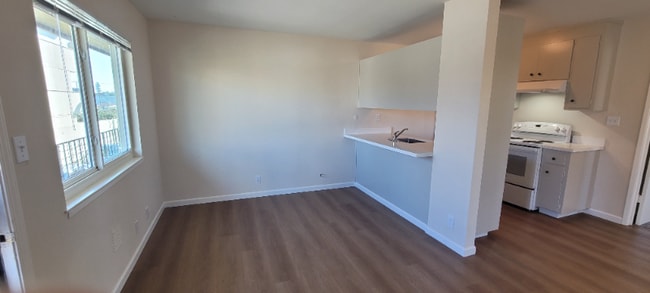 Photo - 1830 10th Ave Unit 8