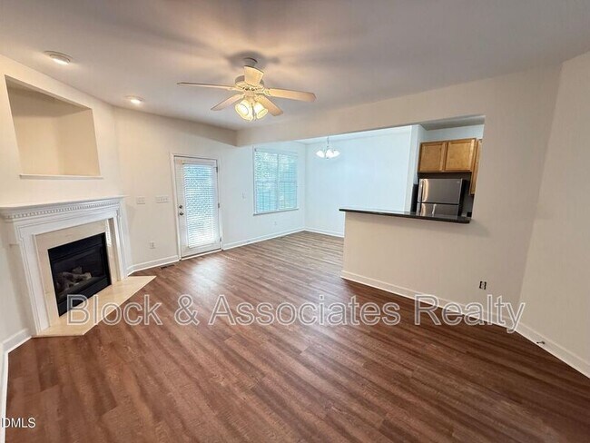 5523 Cottonrose Ln