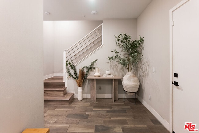 Photo - 5053 Echo St