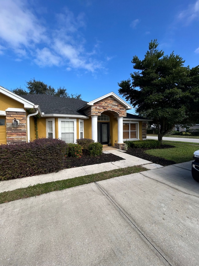 Building Photo - Ready for immediate occupancy!