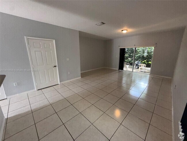 Building Photo - 14025 SW 49th St Rental