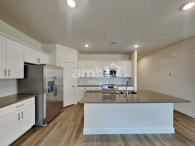 Photo - 10066 W Raleigh St