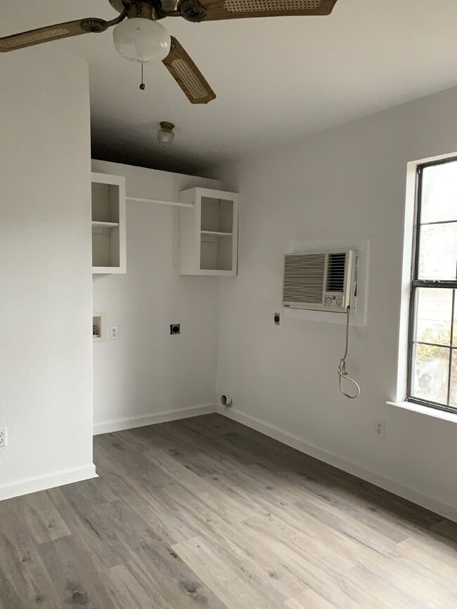 Photo - 1115 W Jefferson Ave Unit E