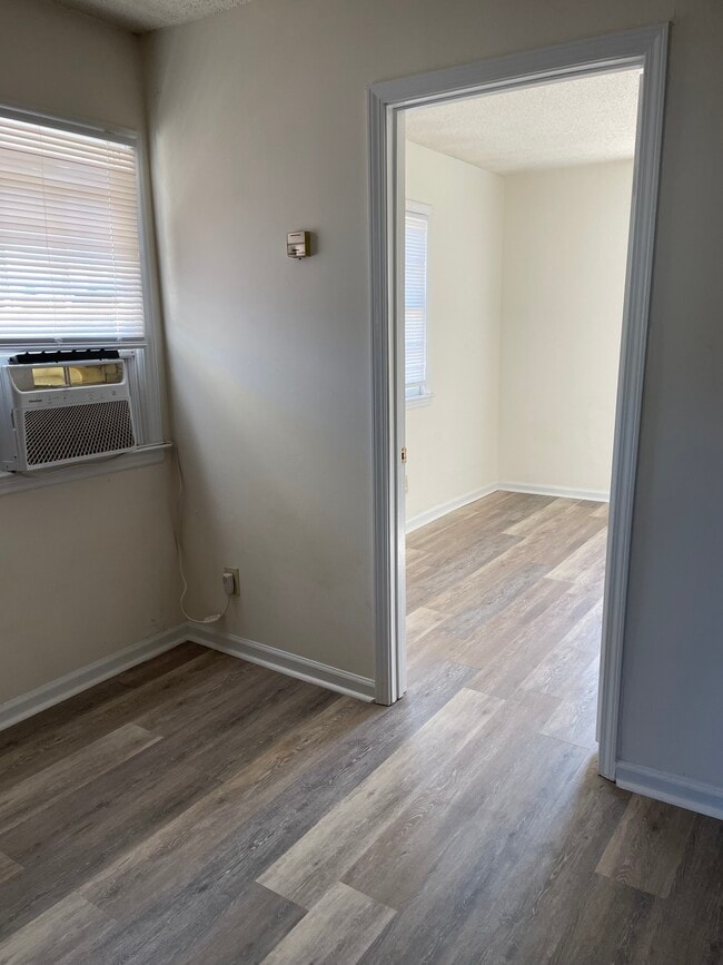 Window ac’s - 5046 Crawford Rd