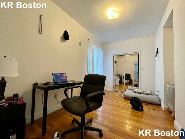 Photo - 37 Egremont Rd Unit 5