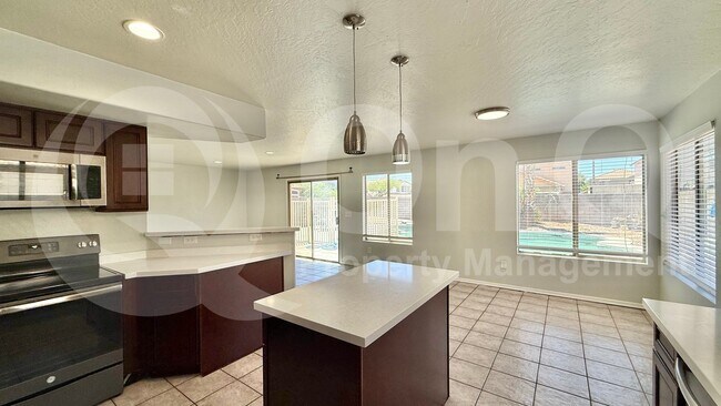 Photo - 2075 E Appaloosa Rd